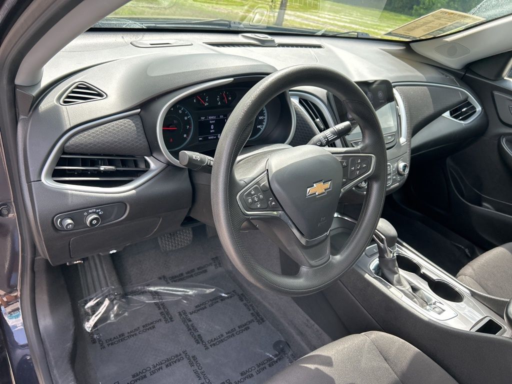 2023 Chevrolet Malibu 1LT photo 14
