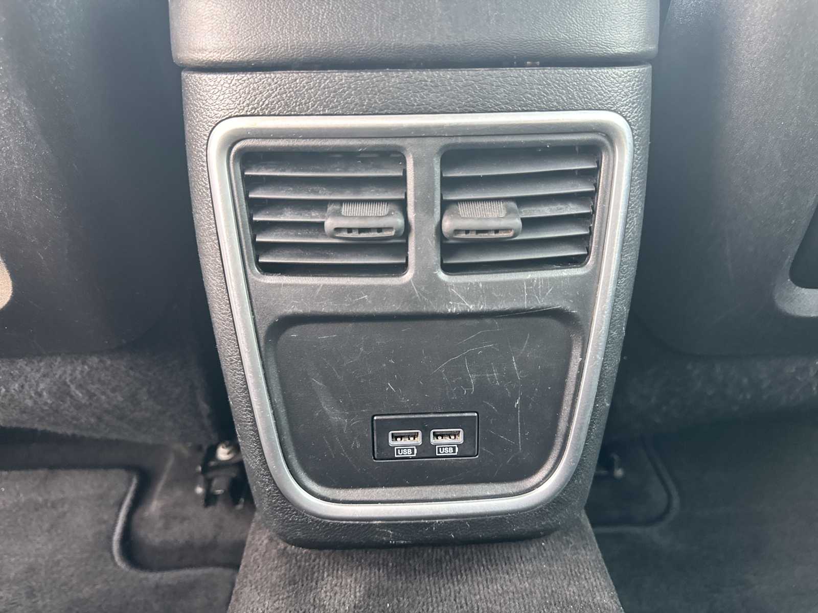 2018 Chrysler 300 Touring photo 29