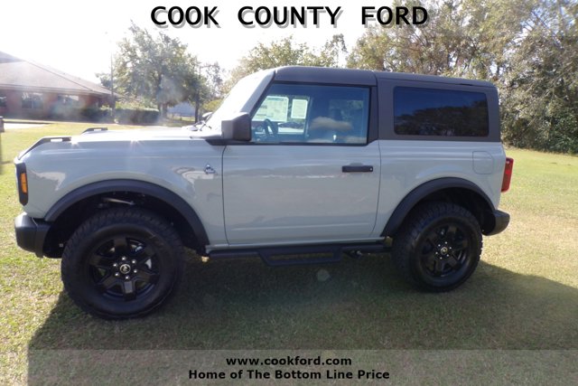 2024 Ford Bronco Black Diamond photo 4