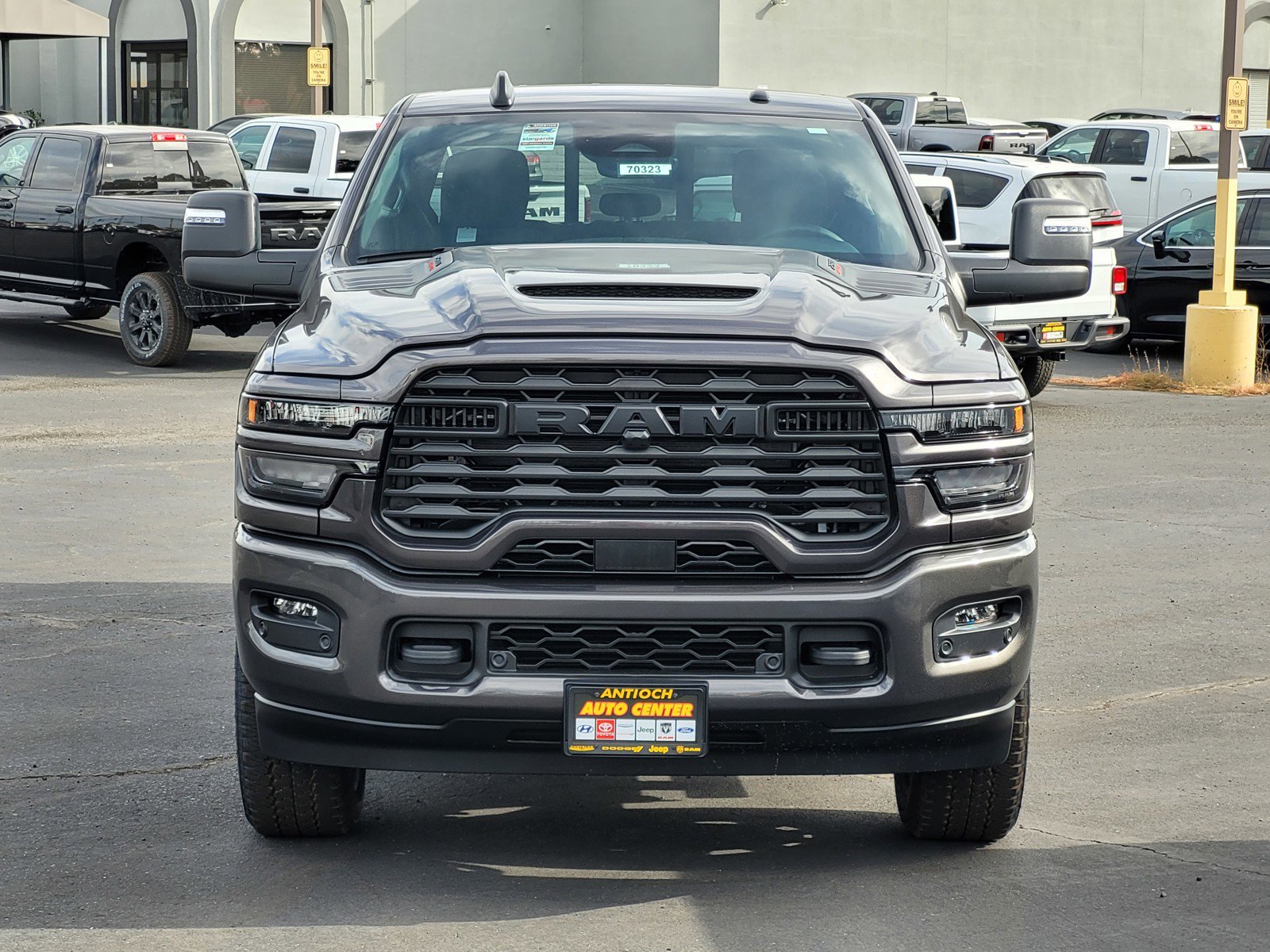 2026 Ram 2500 Tradesman photo 2