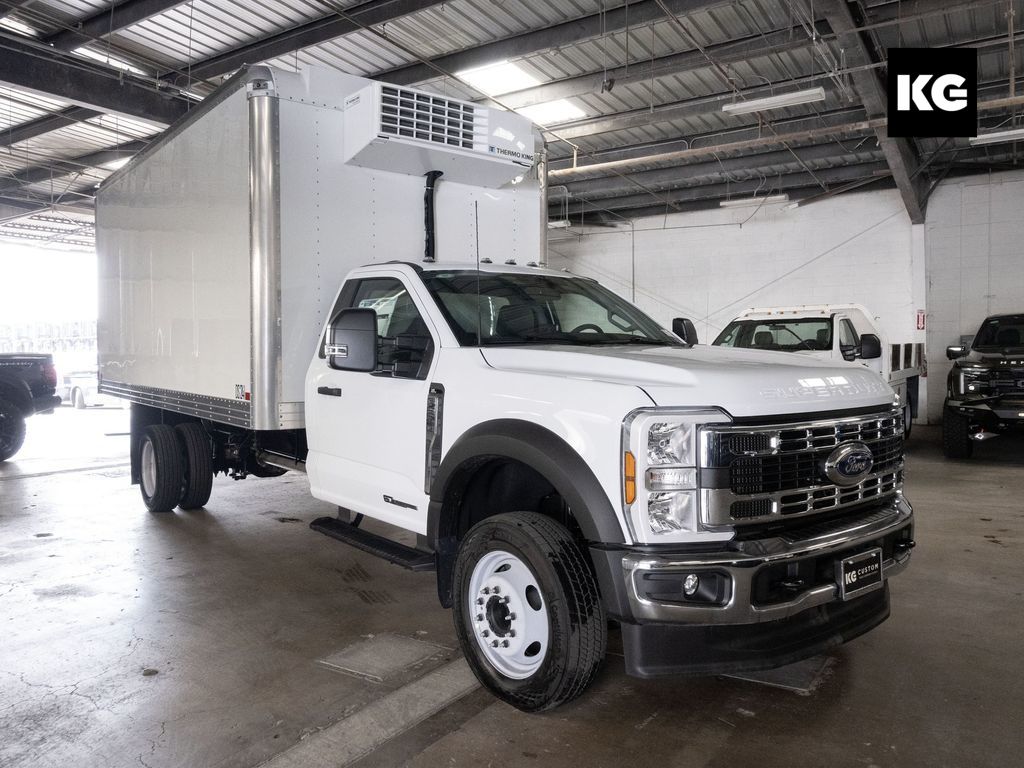 2025 Ford F-550 Super Duty Chassis Cab XL's photo