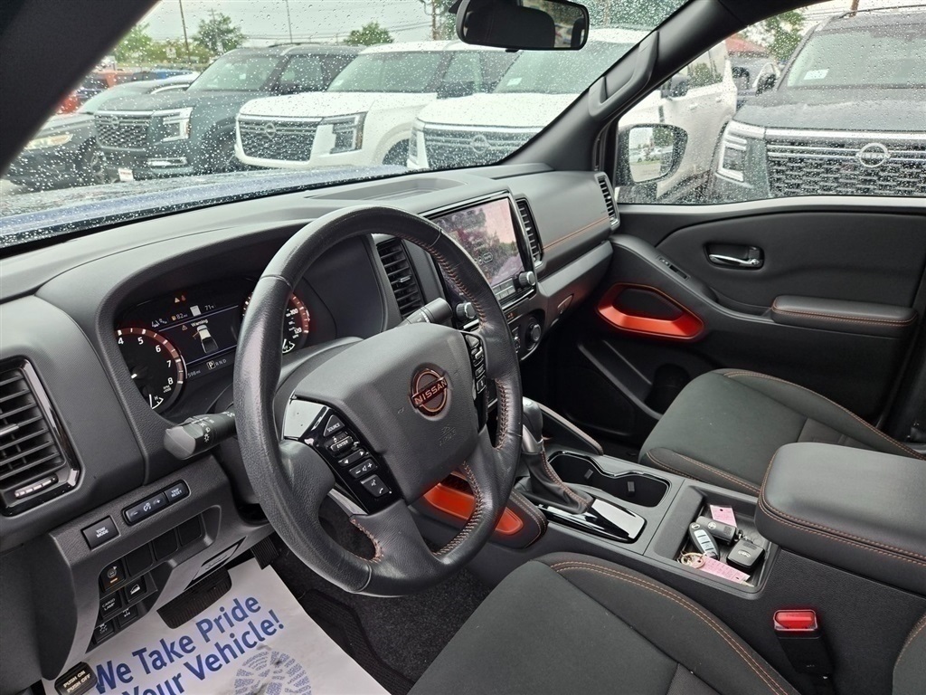 2022 Nissan Frontier PRO-4X photo 15