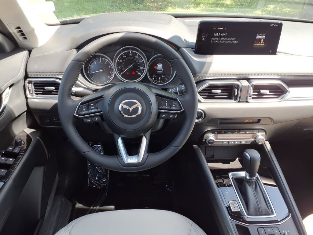 2025 Mazda CX-5 2.5 S Preferred photo 2