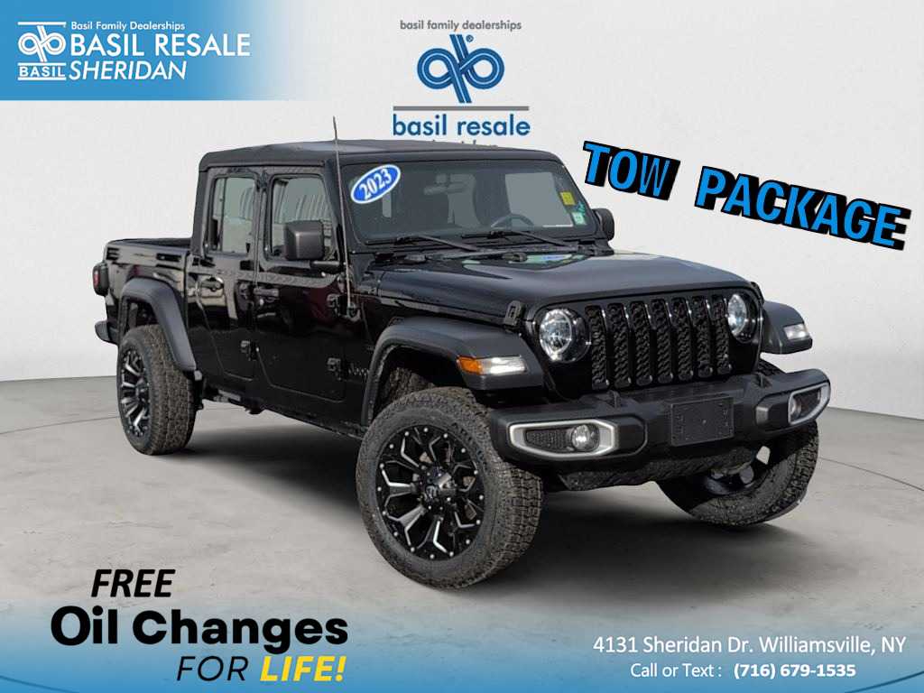 2023 Jeep Gladiator Sport's photo