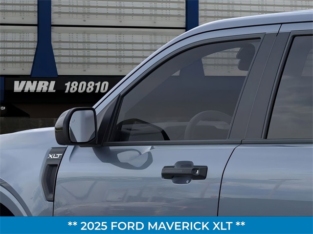 2025 Ford Maverick XLT photo 18