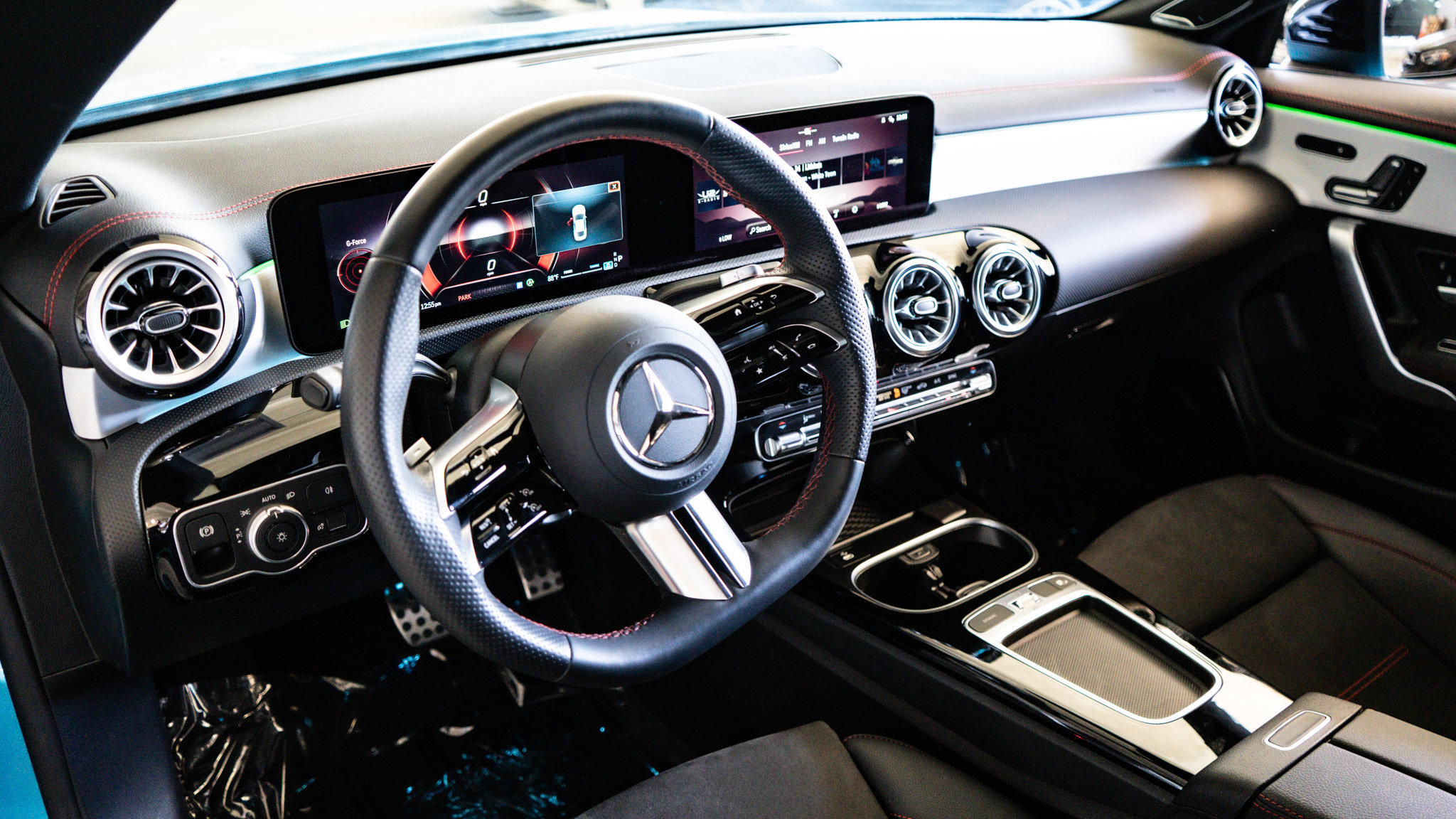 2025 Mercedes Benz CLA 250 photo 8