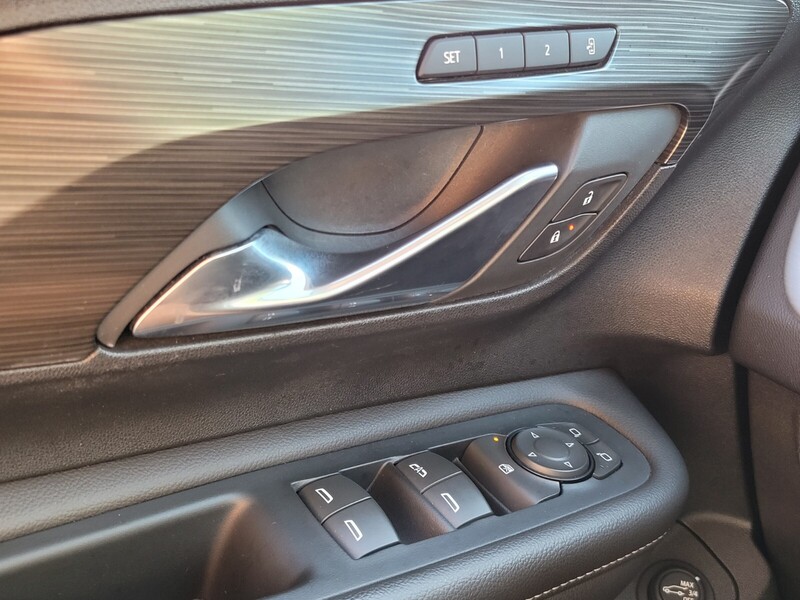 2023 Gmc Terrain SLT photo 28