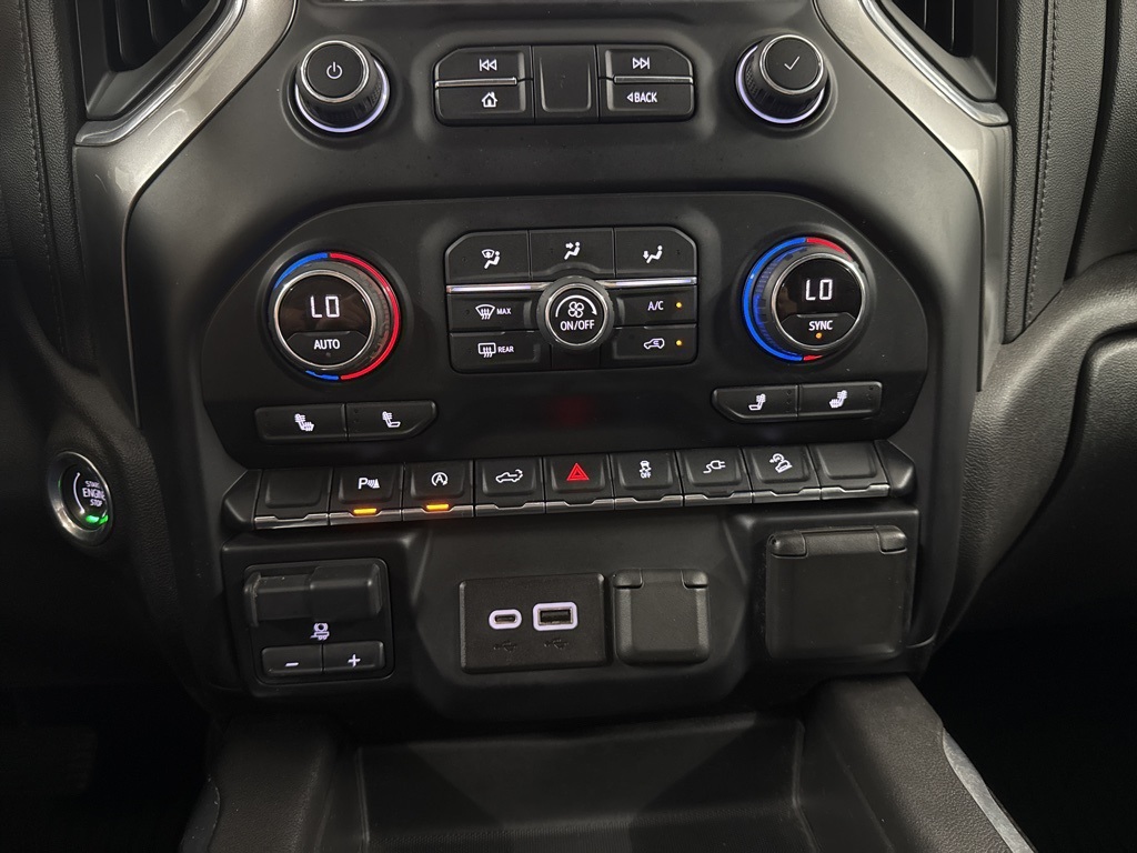 2020 Chevrolet Silverado 1500 RST photo 17