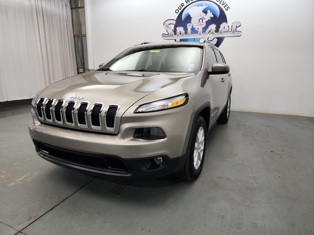 2017 Jeep Cherokee Latitude photo 10