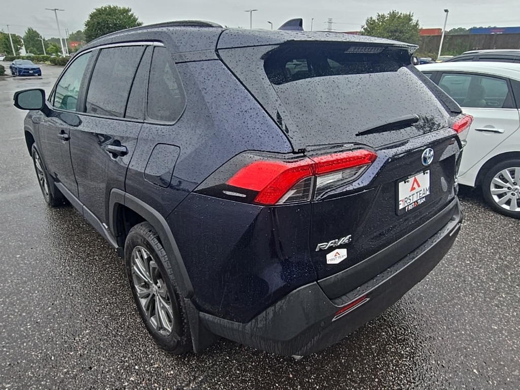 2024 Toyota RAV4 Hybrid XLE Premium photo 7