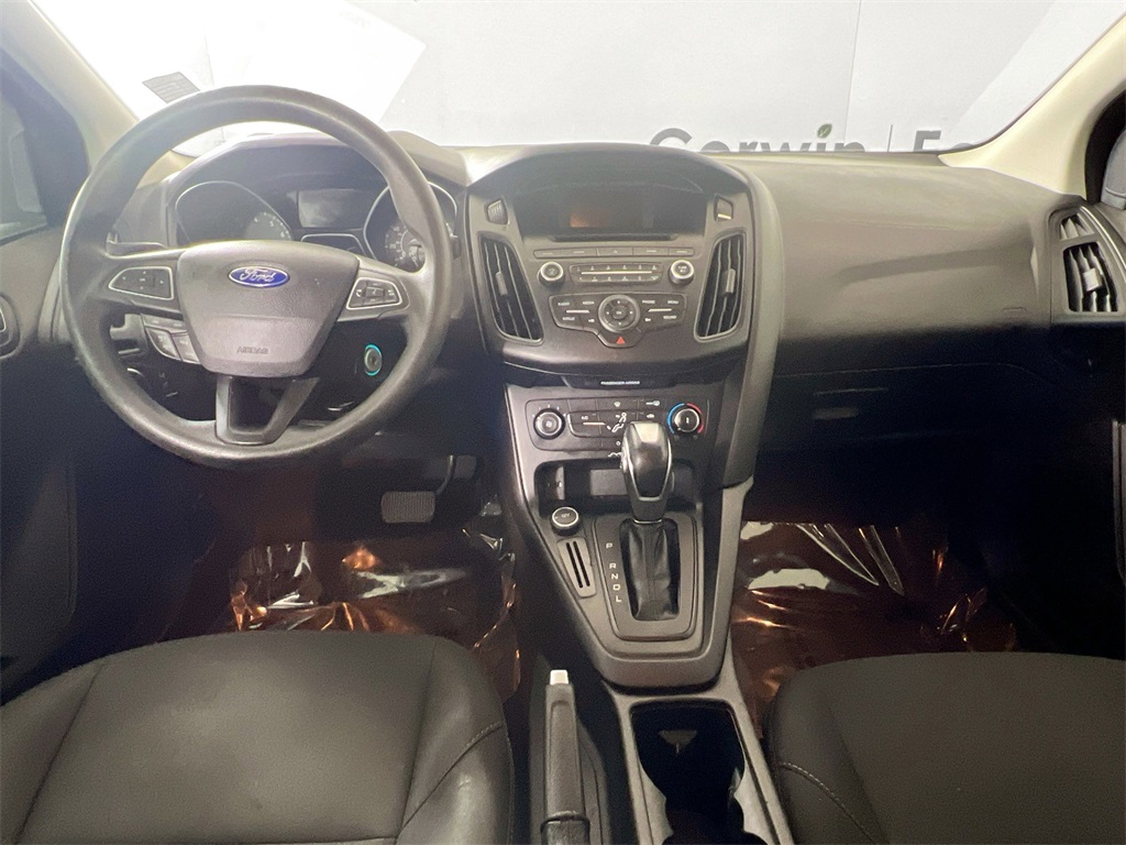 2016 Ford Focus SE photo 7
