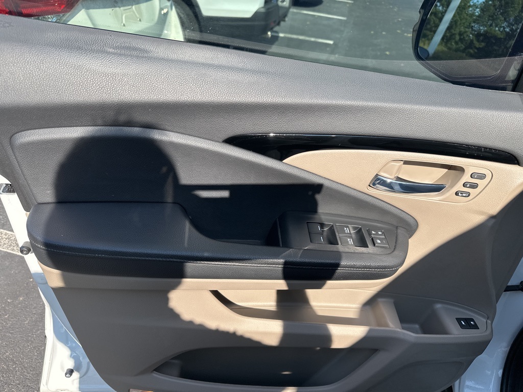 2021 Honda Pilot photo 24