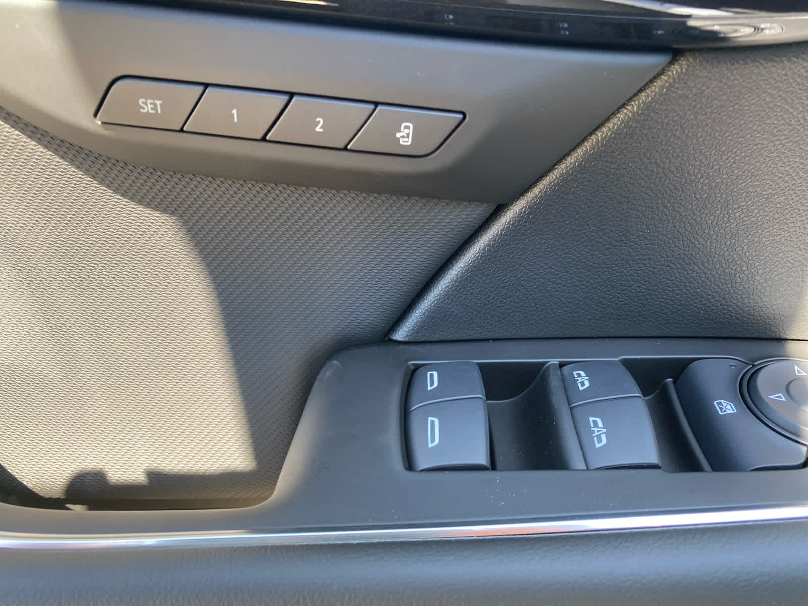2025 Buick Envision Preferred photo 12