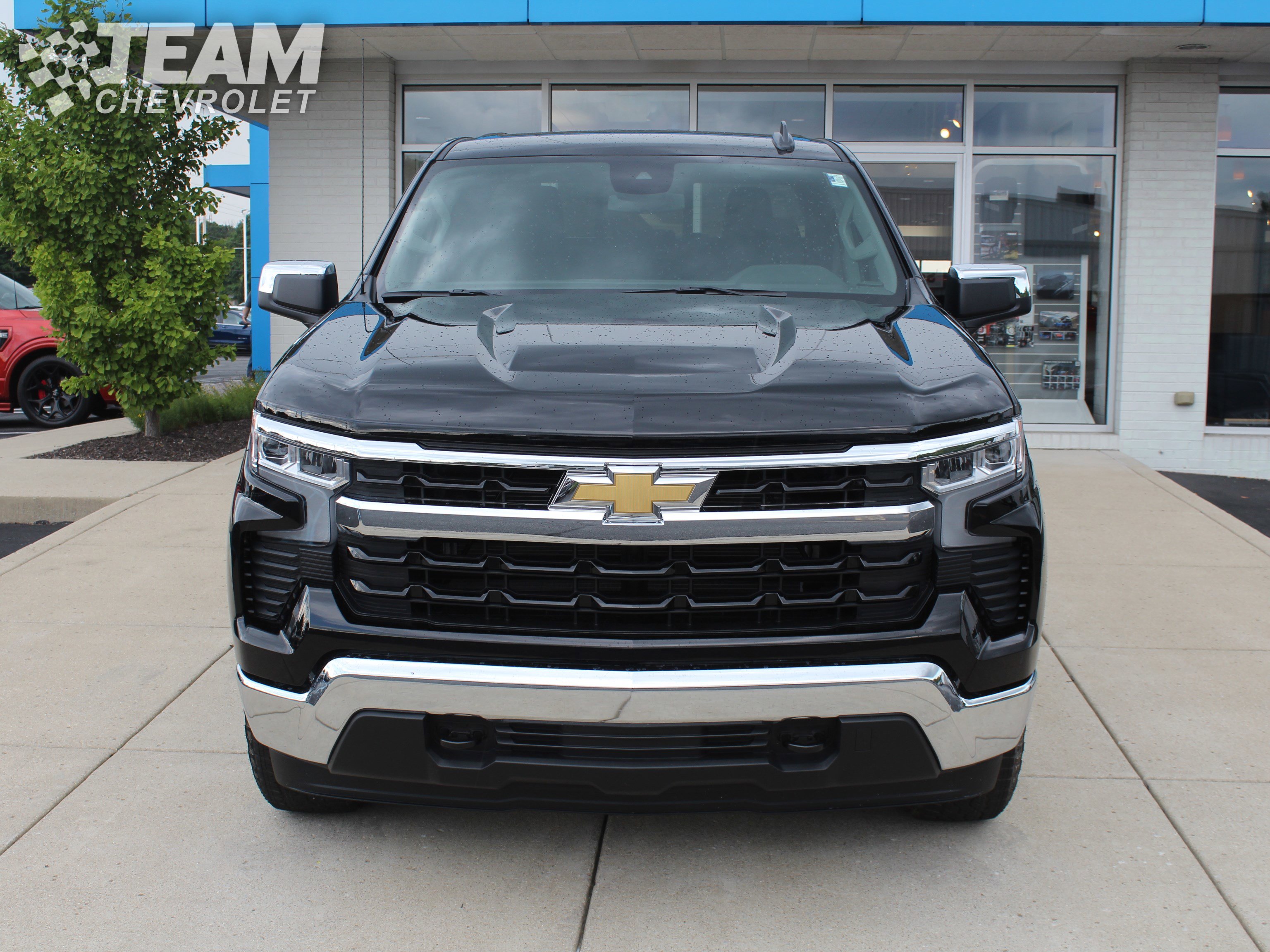 2025 Chevrolet Silverado 1500 LT photo 8