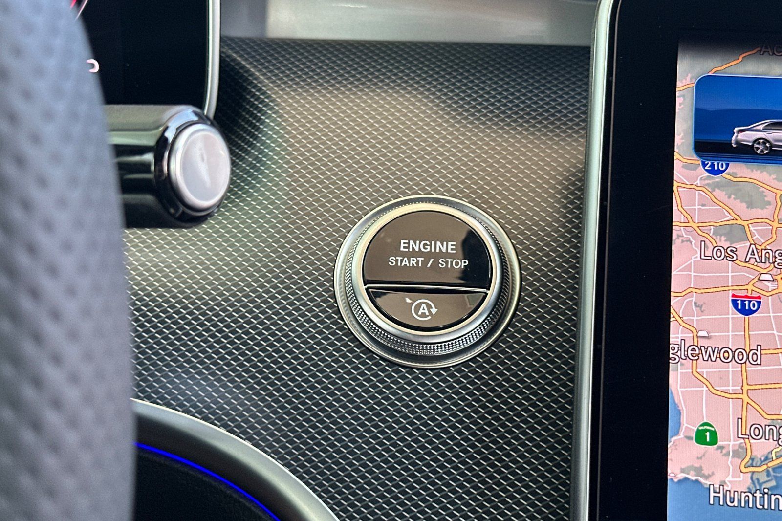 2025 Mercedes Benz C 300 photo 19