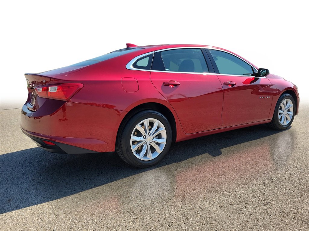 2024 Chevrolet Malibu 1LT photo 4
