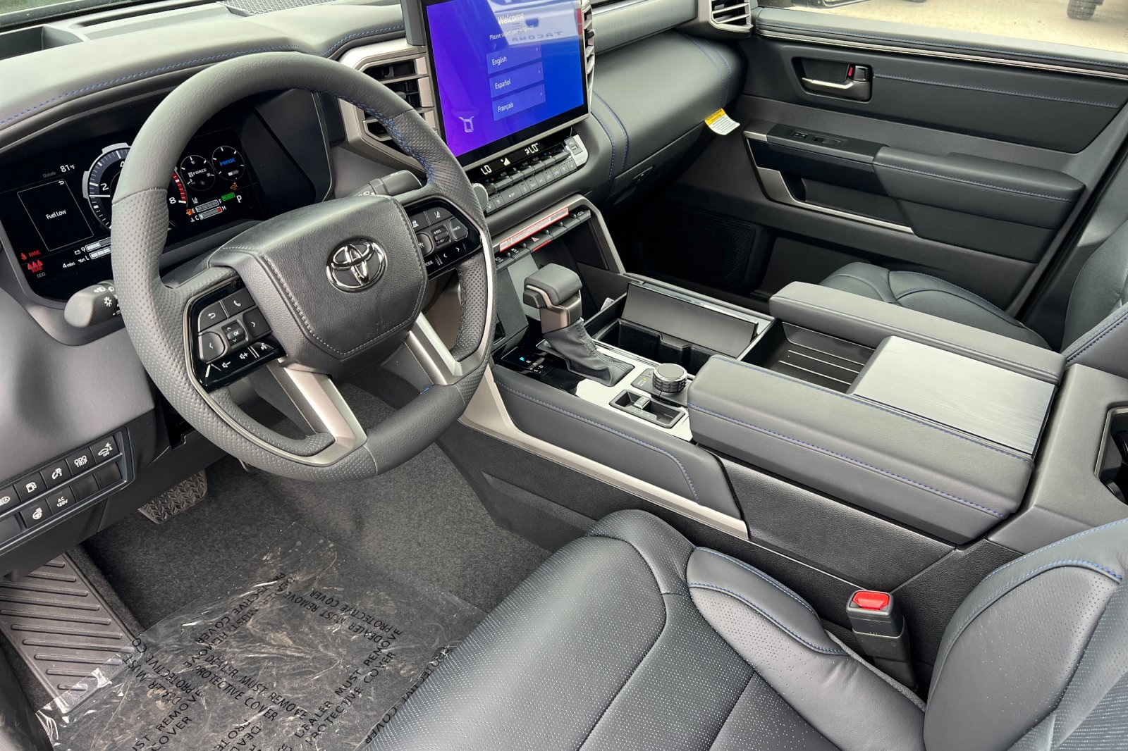 2026 Toyota Tundra Platinum CrewMax photo 12