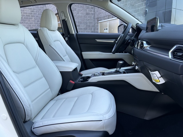 2025 Mazda CX-5 2.5 Premium Plus photo 29