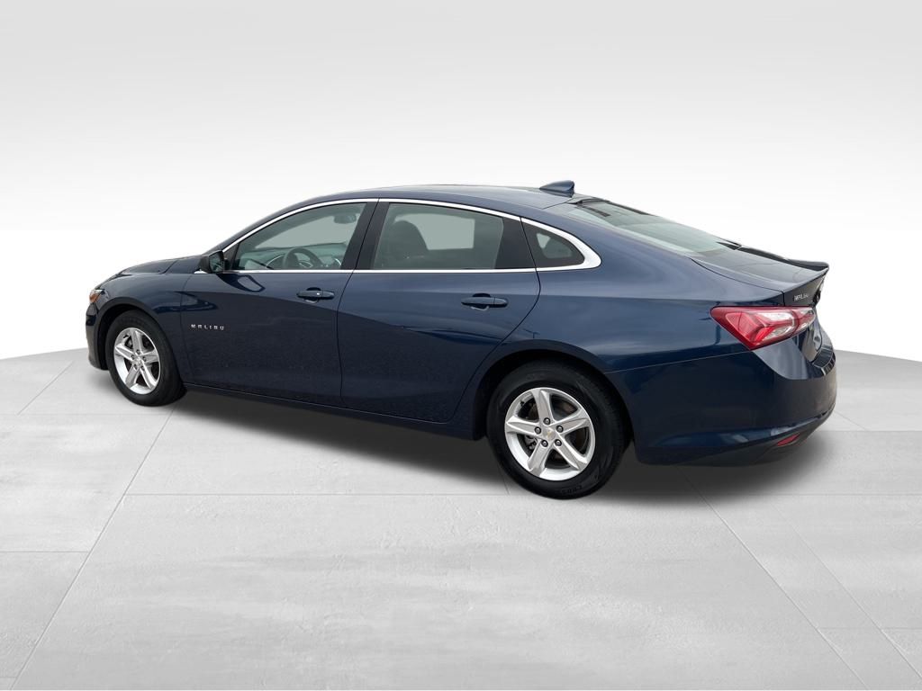 2022 Chevrolet Malibu 1LT photo 3