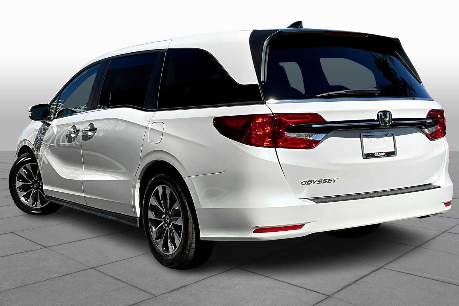 2023 Honda Odyssey EX-L photo 11