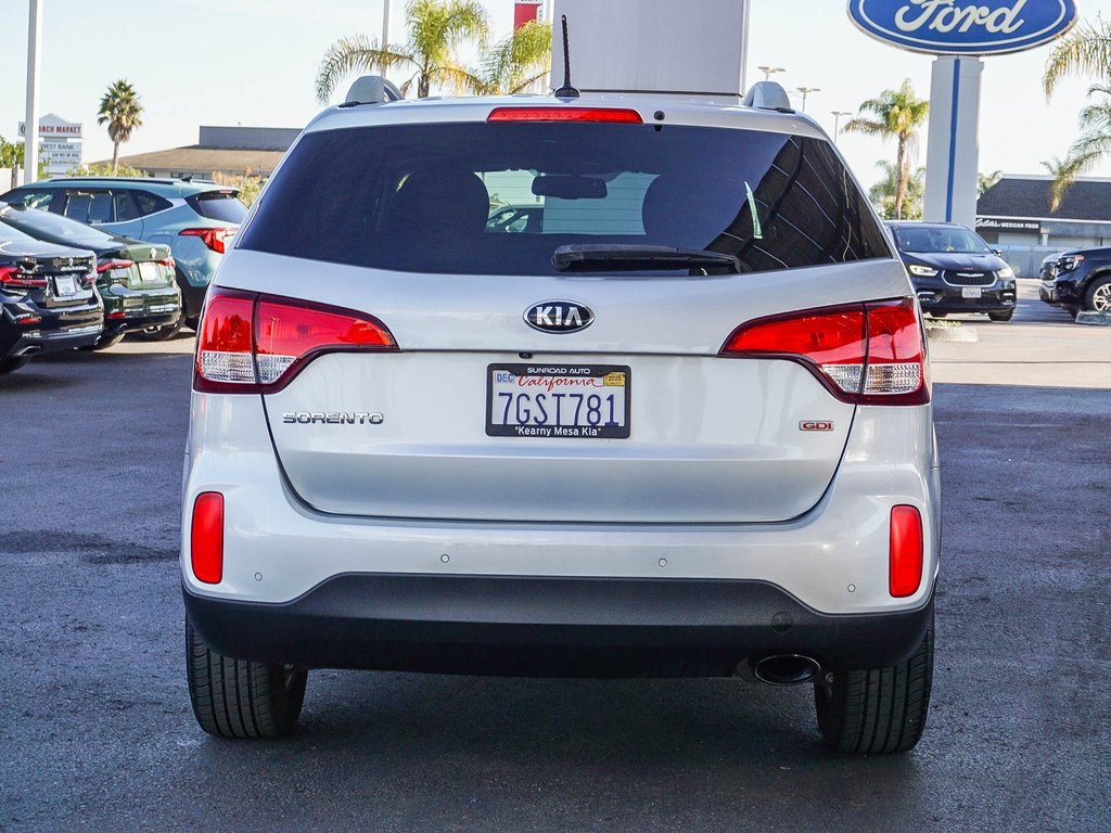 2015 Kia Sorento LX photo 3