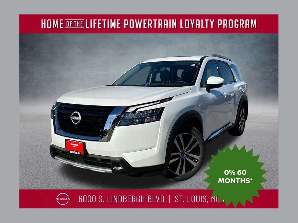 2025 Nissan Pathfinder Platinum's photo