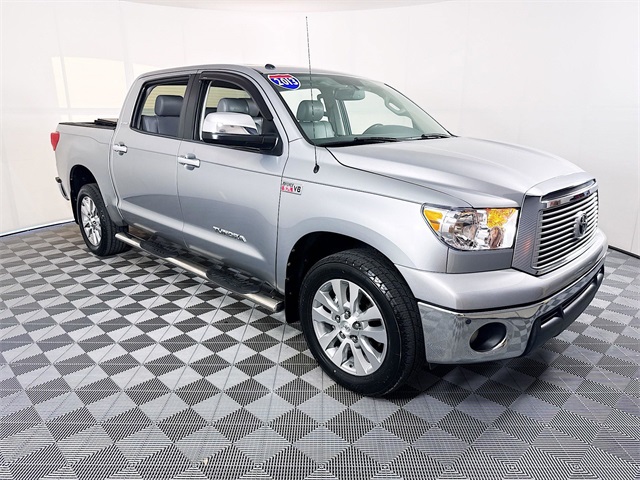 2013 Toyota Tundra Limited's photo