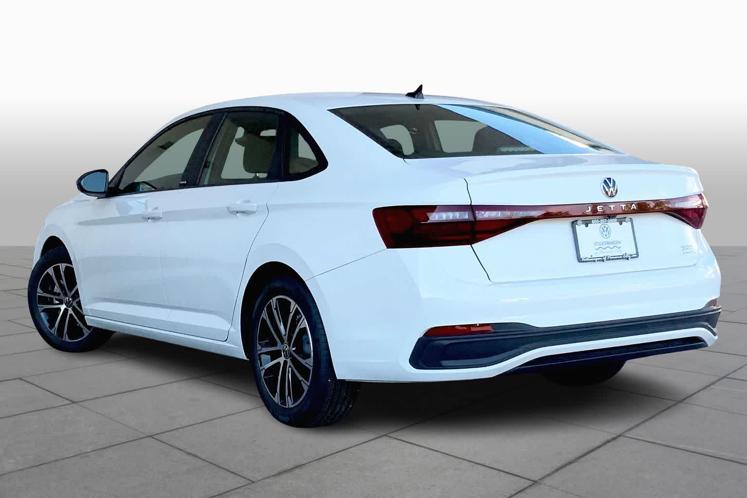 2025 Volkswagen Jetta Sport photo 12