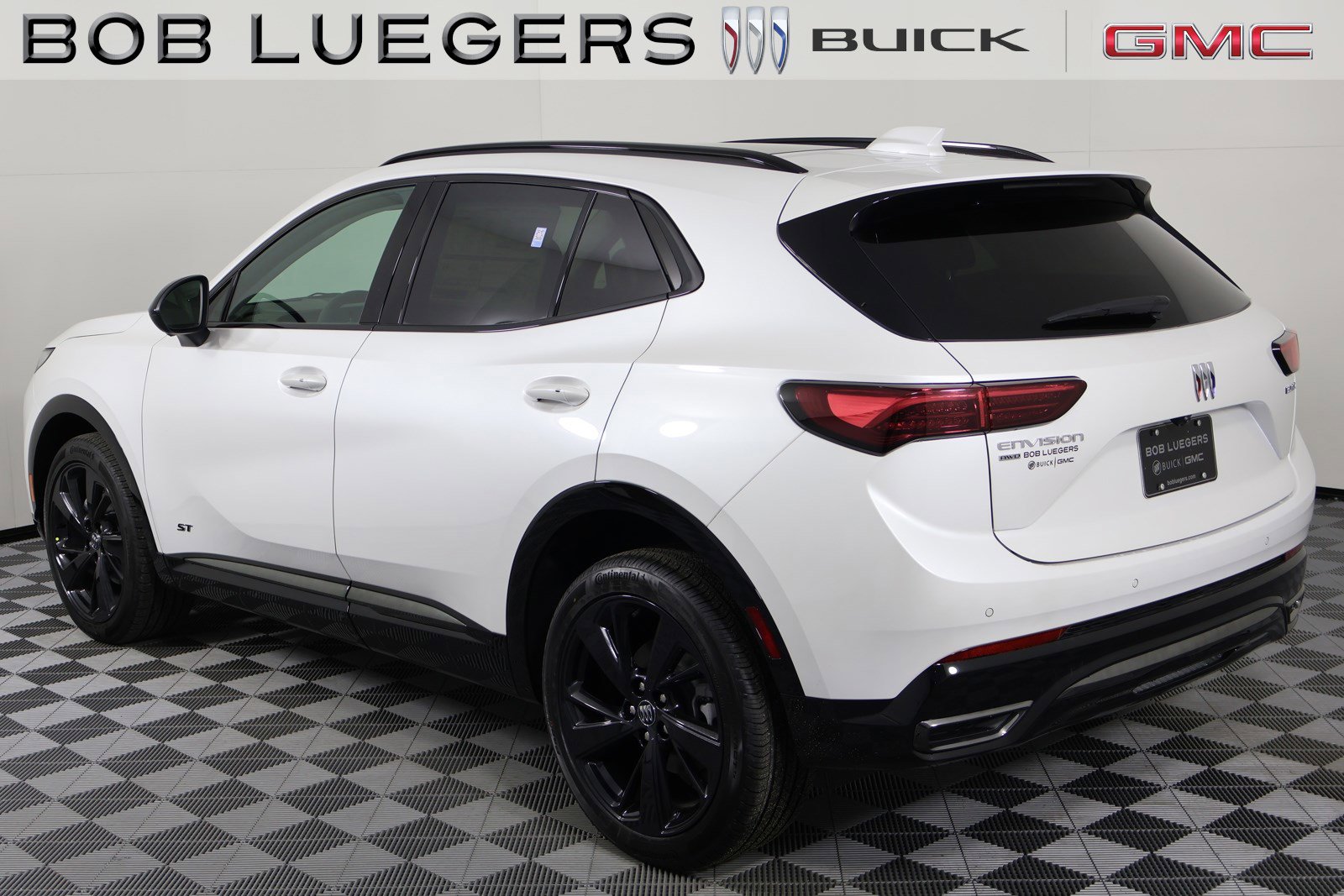 2025 Buick Envision Sport Touring photo 5