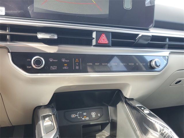 2025 Kia Sorento S photo 24