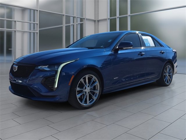 2022 Cadillac CT4 V-Series's photo