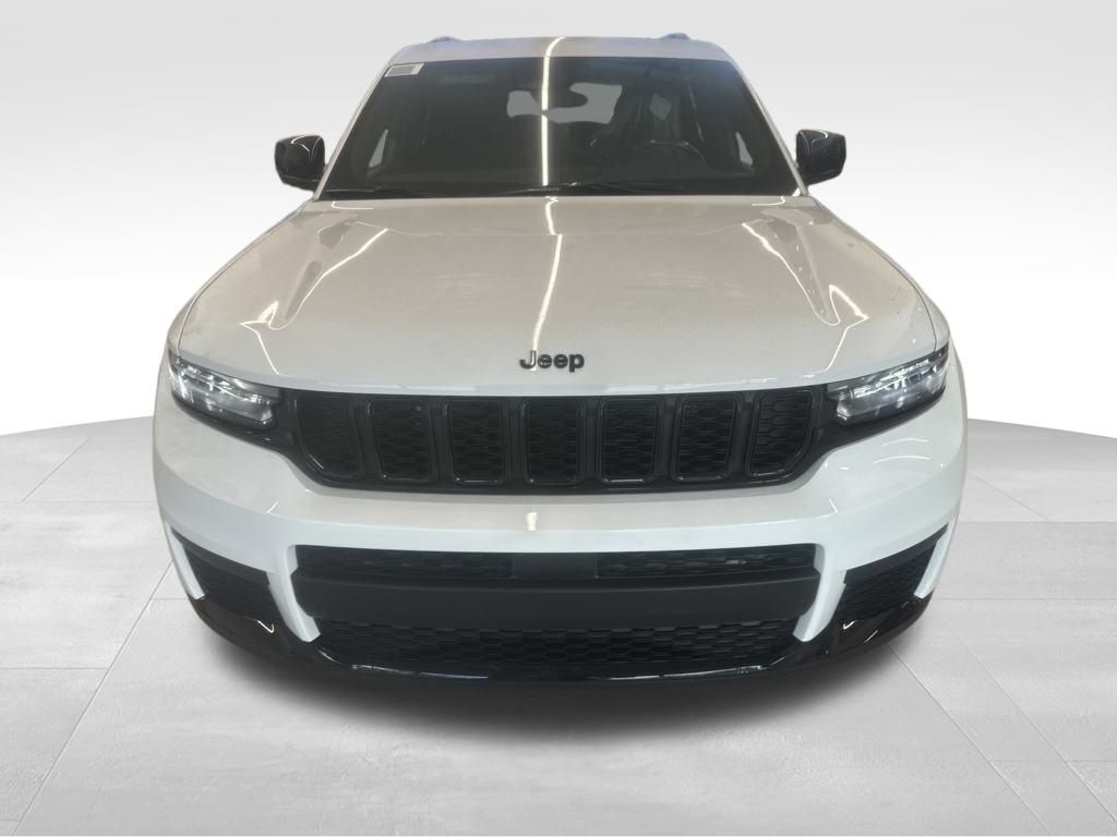 2025 Jeep Grand Cherokee Altitude X photo 14
