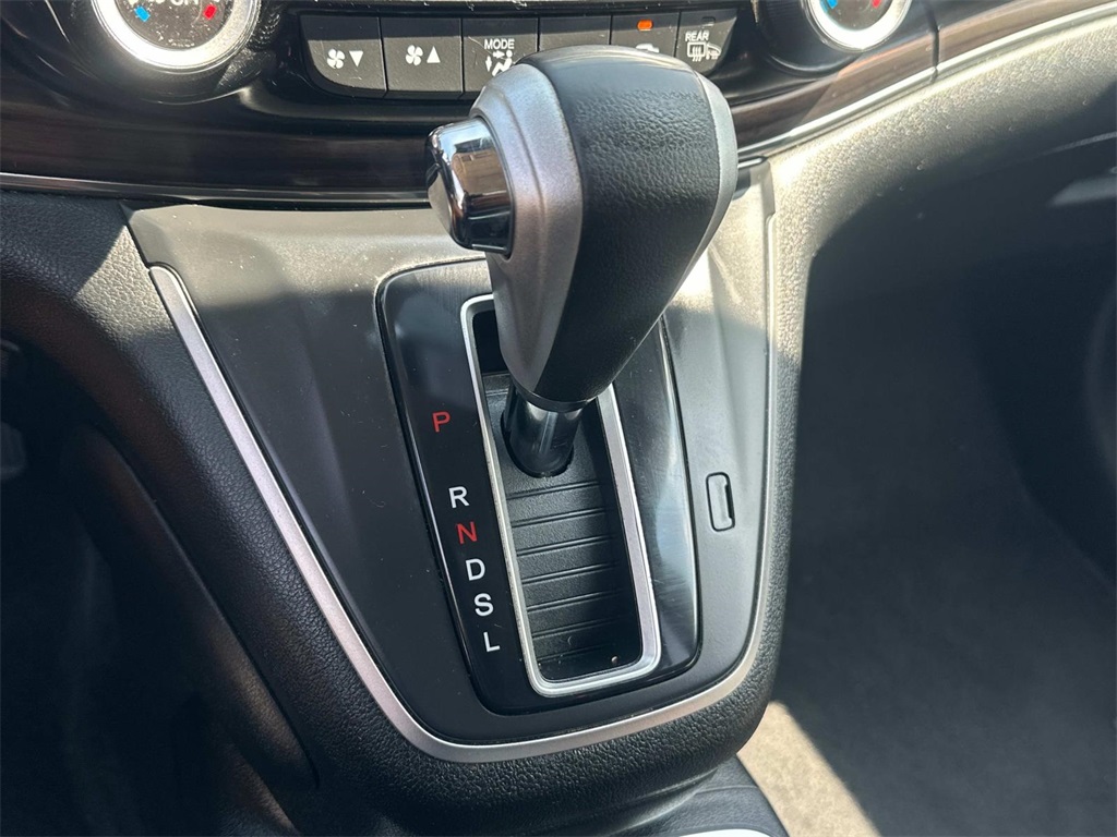 2015 Honda CR-V Touring photo 21