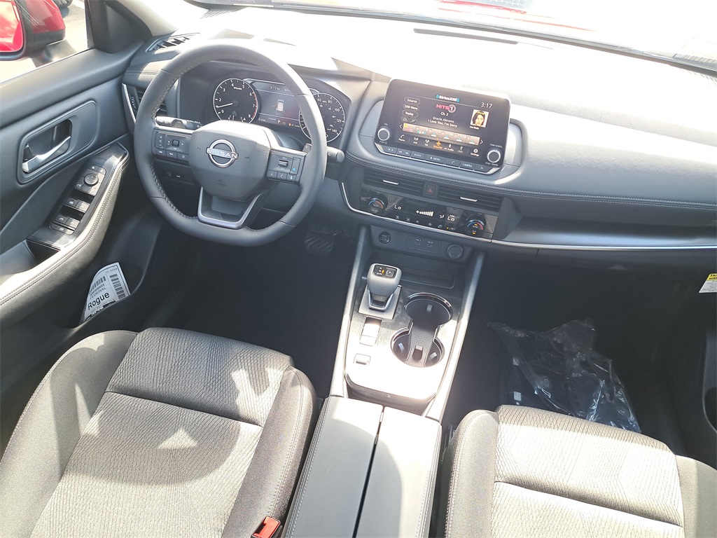 2026 Nissan Rogue SV photo 14