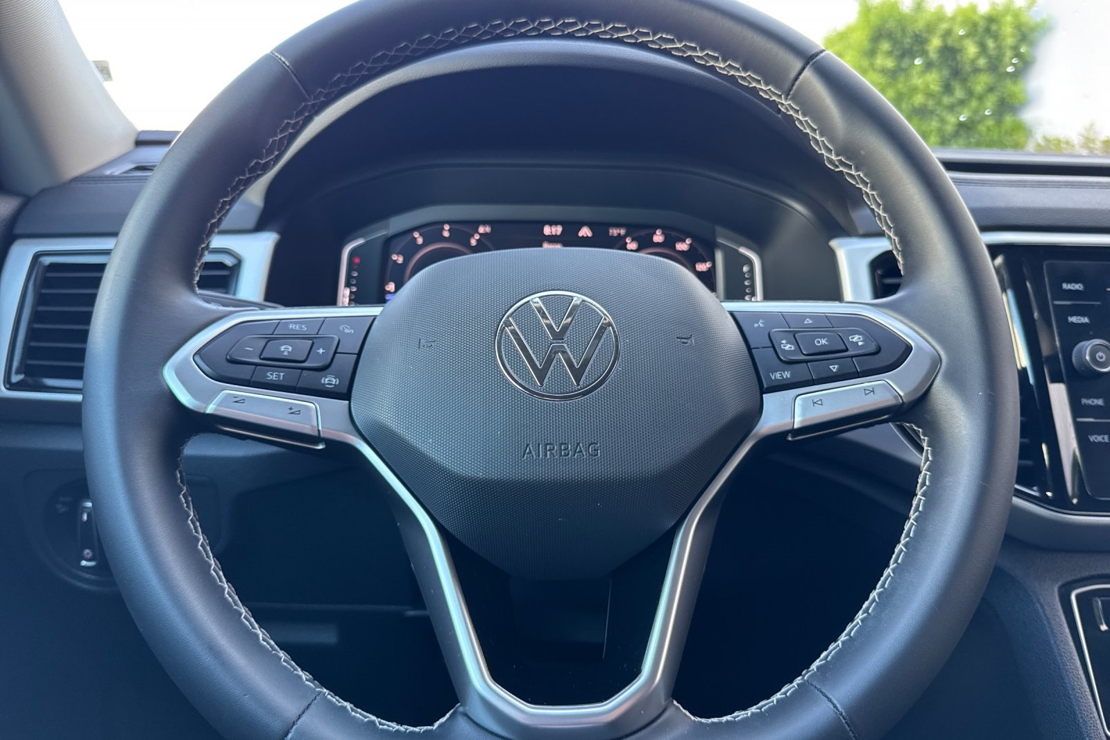 2022 Volkswagen Atlas V6 SE Technology photo 23