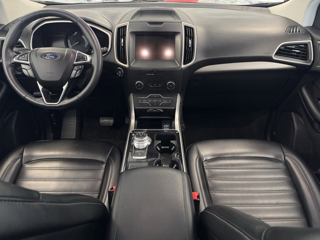 2020 Ford Edge SEL photo 4