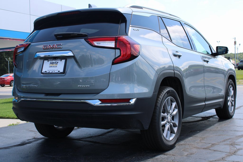 2024 Gmc Terrain SLT photo 3