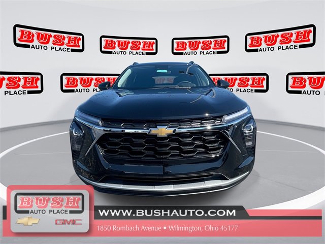 2025 Chevrolet Trax LT photo 5