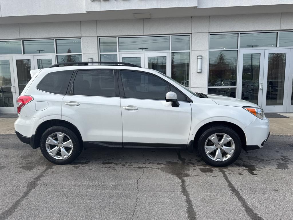 2015 Subaru Forester 2.5i Limited photo 2