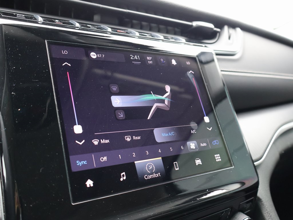 2023 Jeep Grand Cherokee Laredo X photo 32