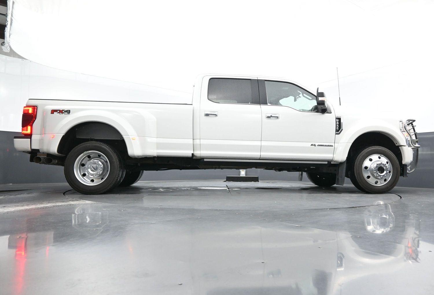 2022 Ford F-450 Platinum photo 50