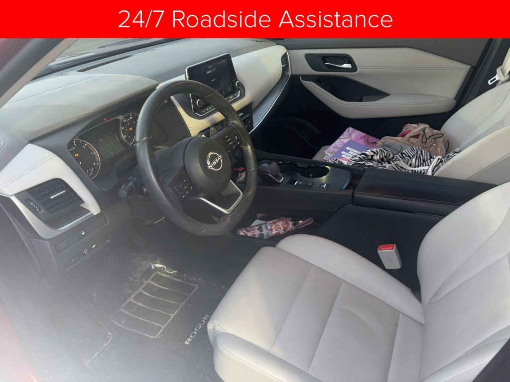 2024 Nissan Rogue SV photo 3