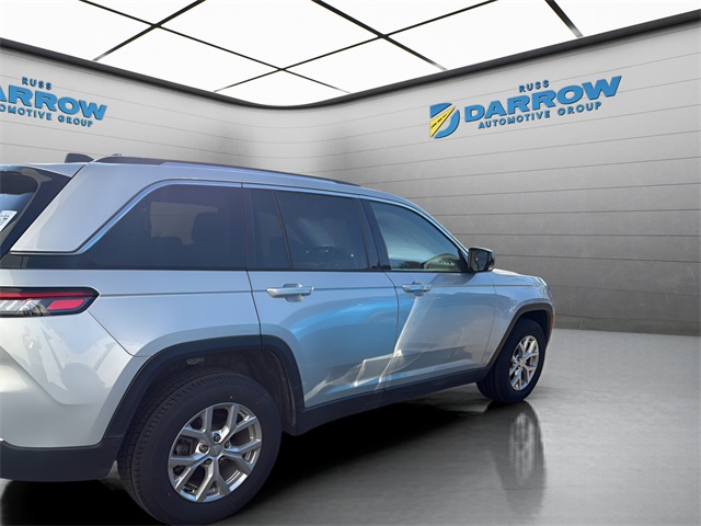 2023 Jeep Grand Cherokee Limited photo 3