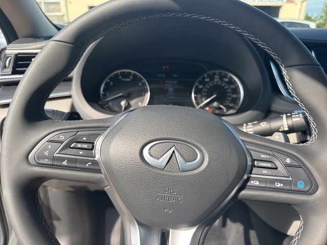 2025 Infiniti QX50 Luxe AWD photo 15