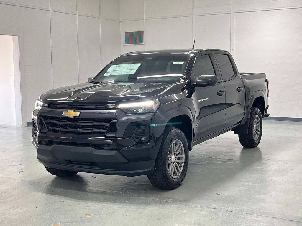 2026 Chevrolet Colorado LT photo 4