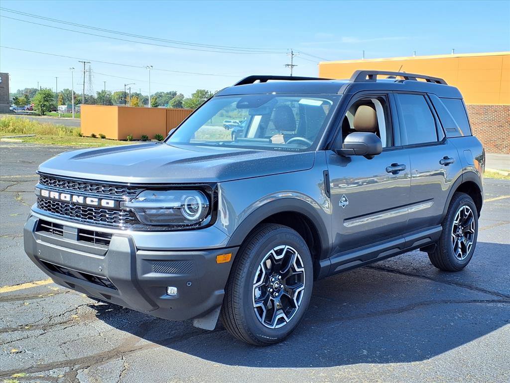 2025 Ford Bronco Sport Outer Banks photo 3