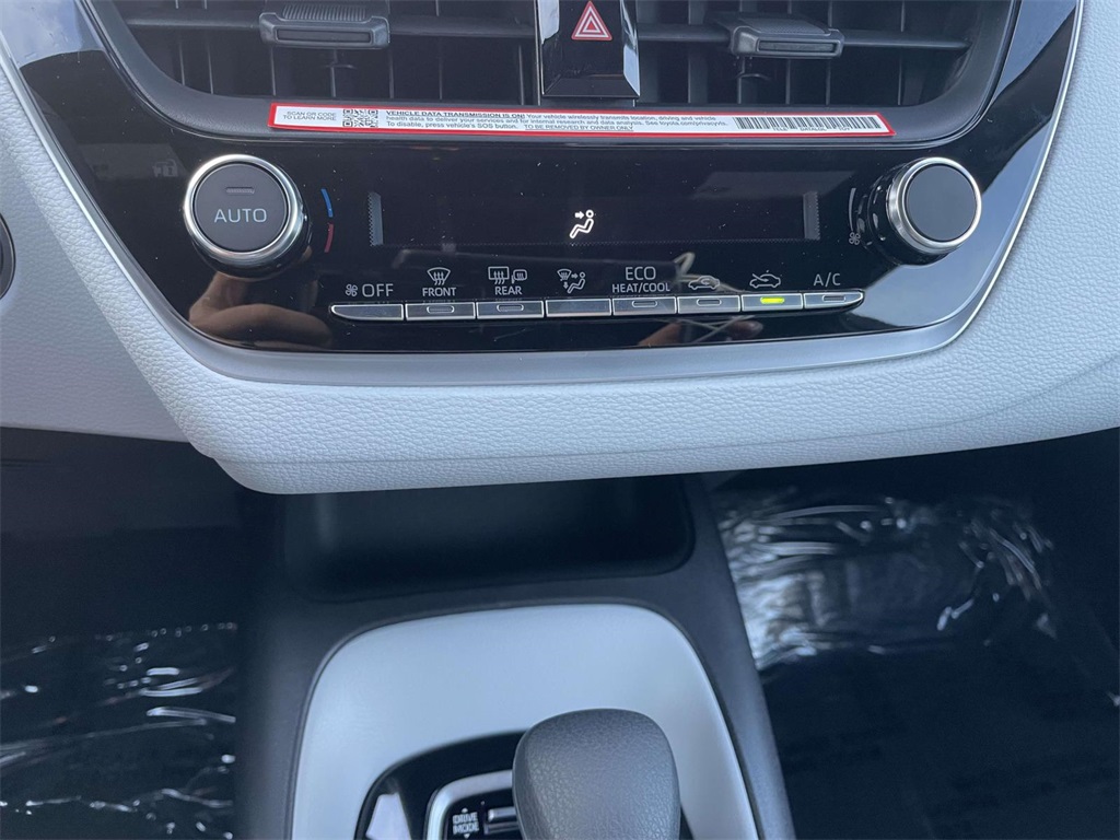 2026 Toyota Corolla SE photo 28