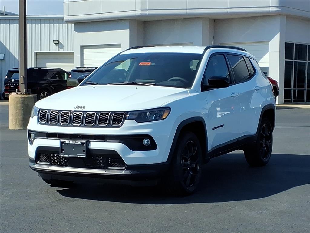2026 Jeep Compass Latitude Altitude photo 11