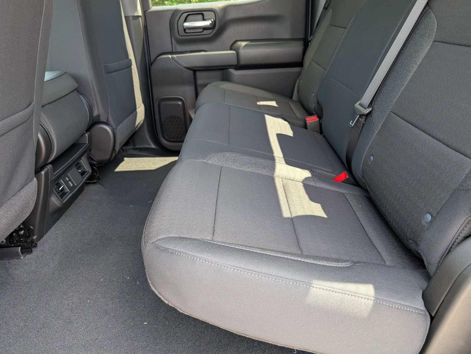 2025 Chevrolet Silverado 1500 Custom photo 6