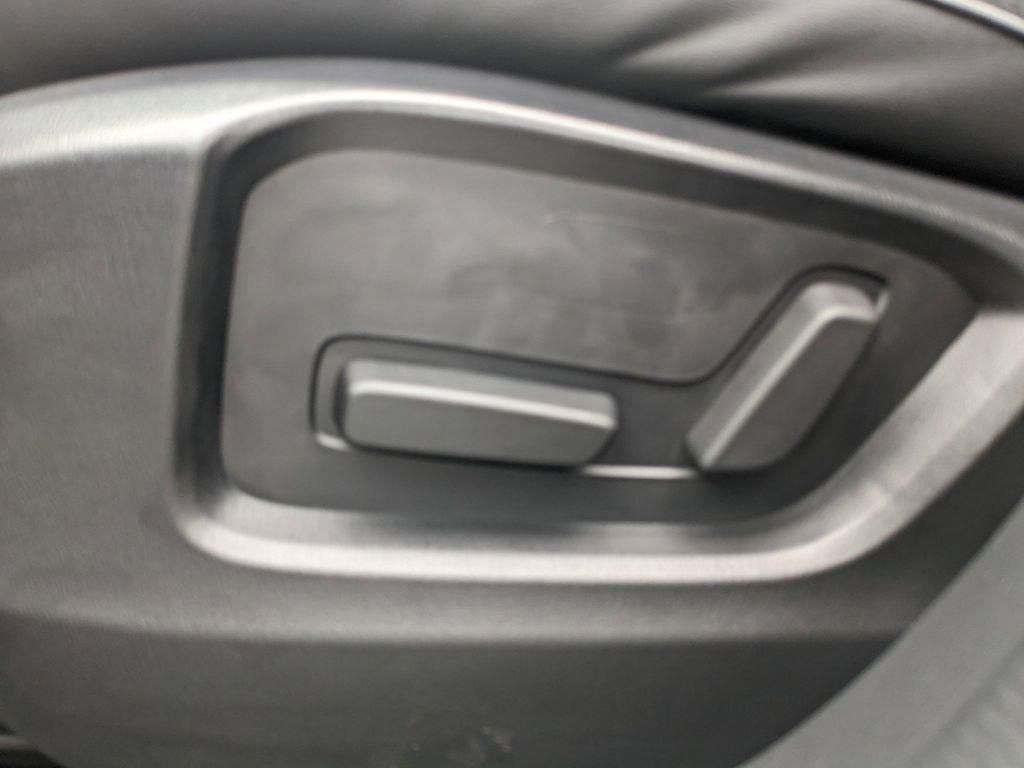 2025 Mazda CX-5 2.5 Select photo 17